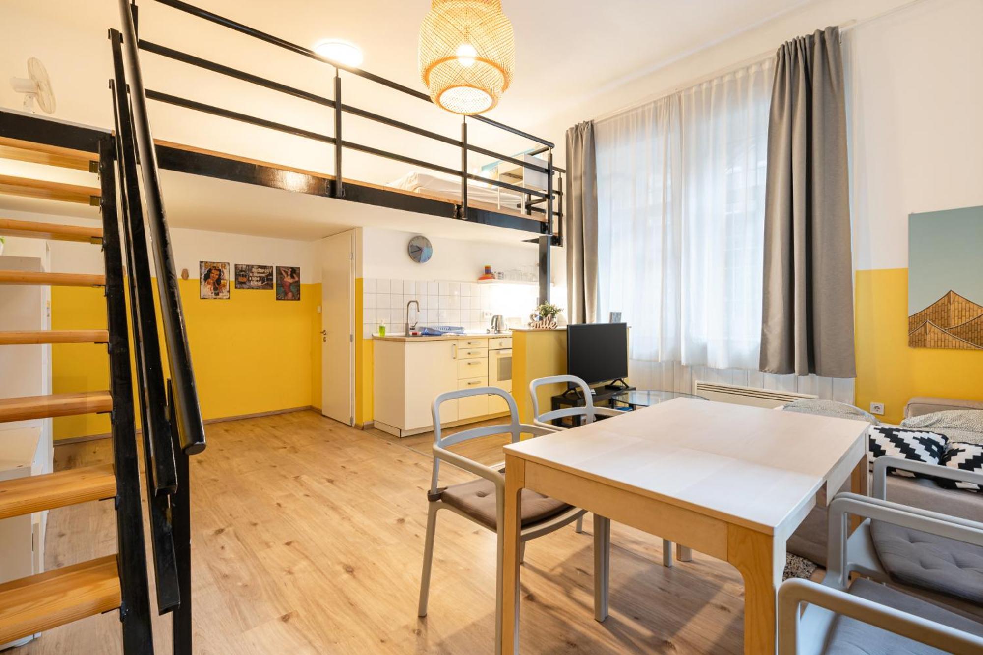 Charming Studio In The Heart Of The Jewish Quarter W41 Yellow Budapest Luaran gambar